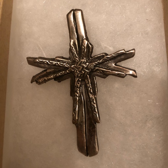 Stunning artistic sterling silver cross NWOT - Picture 2 of 7